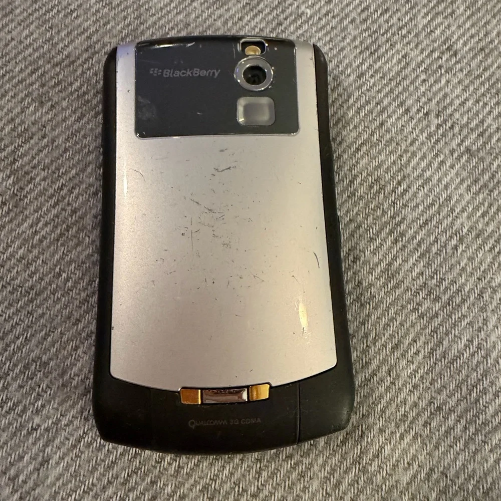 BlackBerry 8330 Mobile Phone